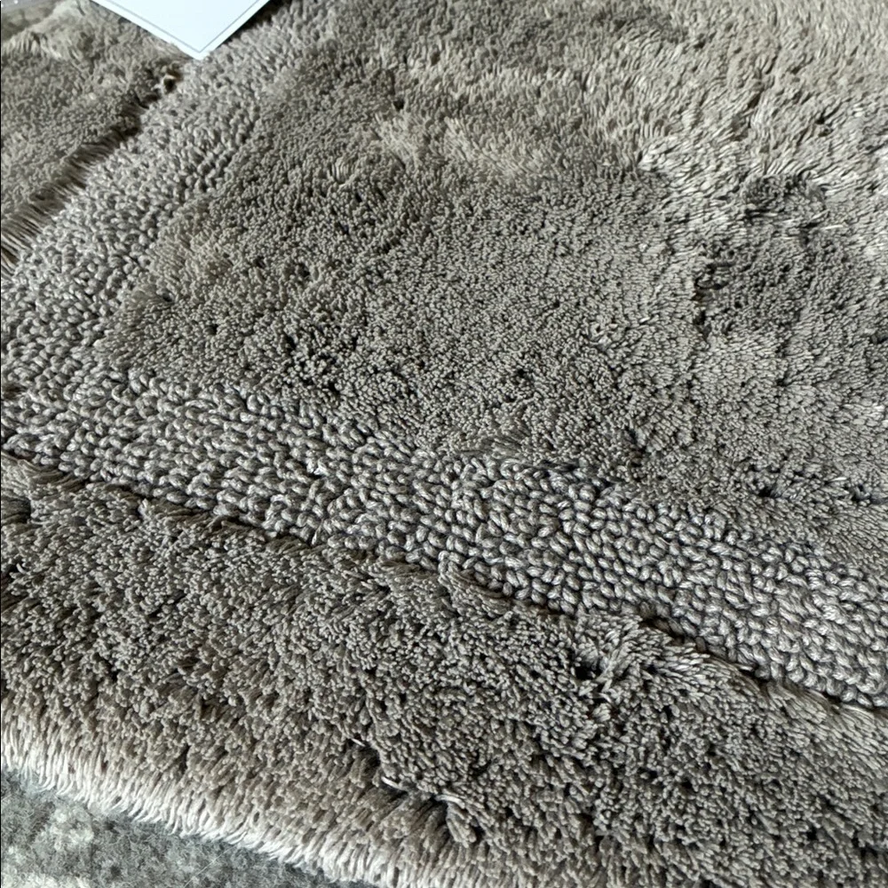 New Frontgate Reversible Resort Collection Bath Rug 24” Square - 100% Cotton